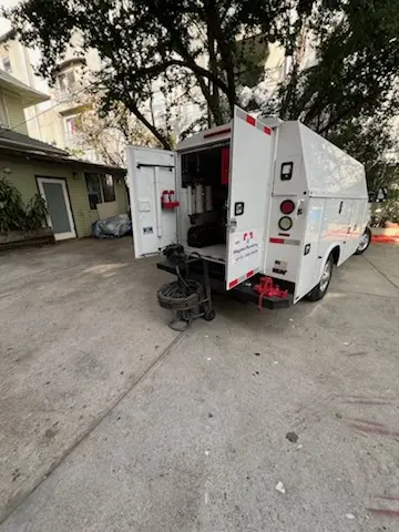 Magnet Plumbing service vehicle on-site for Slab Leak Repair in Largo